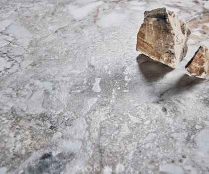 多重光影质感，蒙娜丽莎瓷砖时空石韵系列以技术打造多维质感